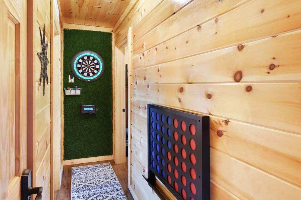 Enchanted Forest Cabin And Teepee! Lights & Laser Show! Private Hot Tub! Unique Stay! Sevierville Bagian luar foto